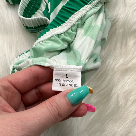 Men’s Elf Christmas Pajama Set - Picture 11 of 11